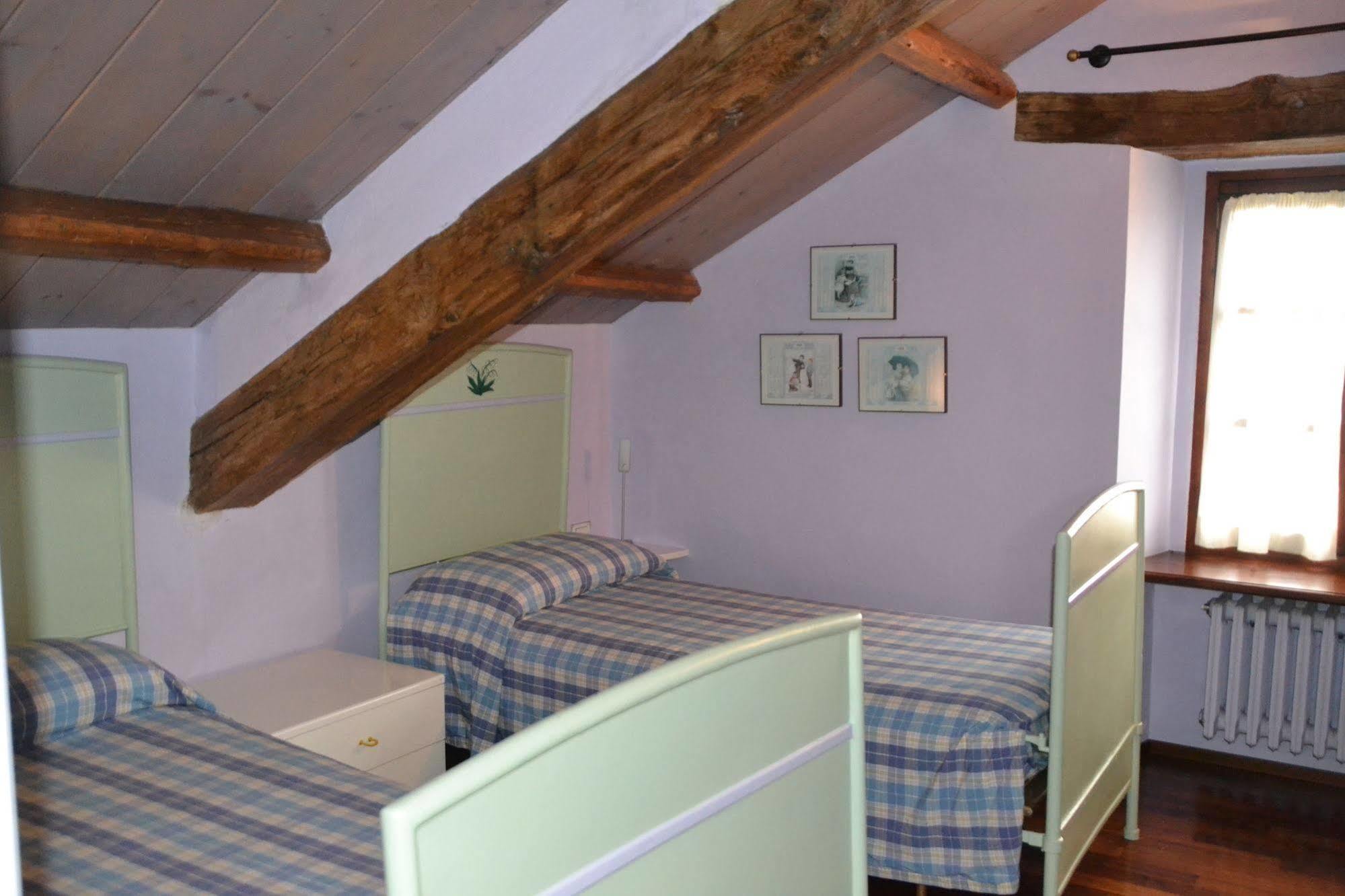 Casa Dei Frati Hotel Asti Buitenkant foto